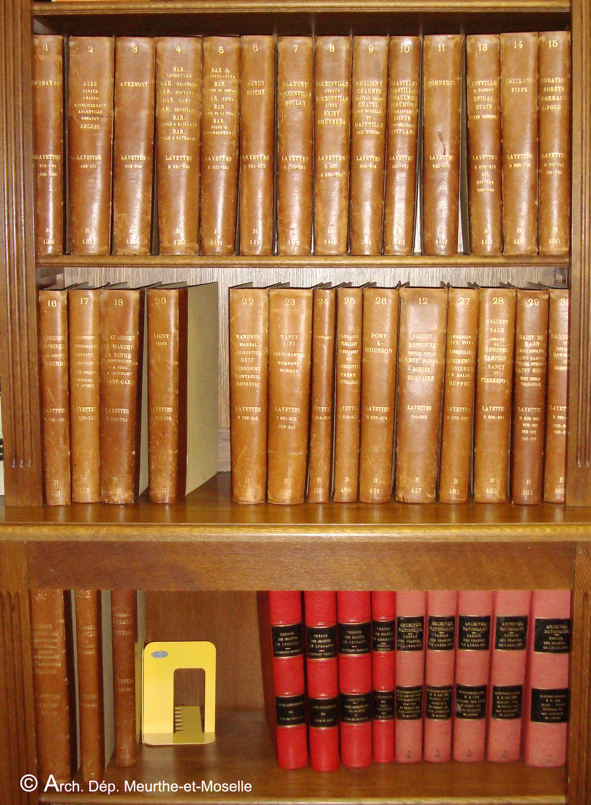 Les 33 volumes de l’inventaire de Lancelot suivis des tables de l’inventaire de Dufourny