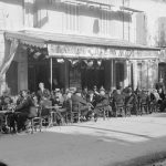 Après la cérémonie du 11 novembre. Le Cours. Le pastis du midi
