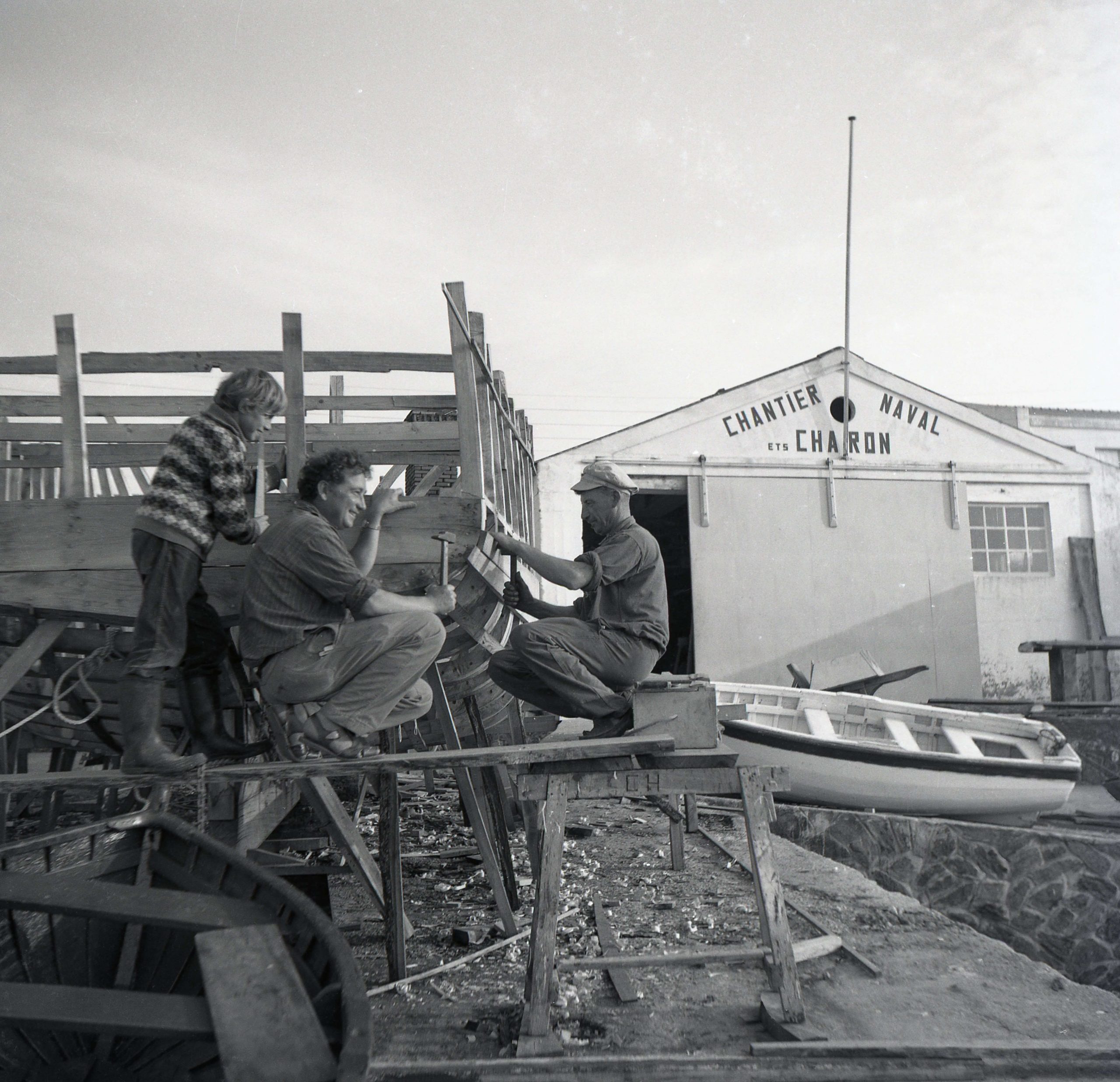 Crédit Chantier Charon-Années 1960-Fonds patrimonial insulaire-Collection Roger Turbé